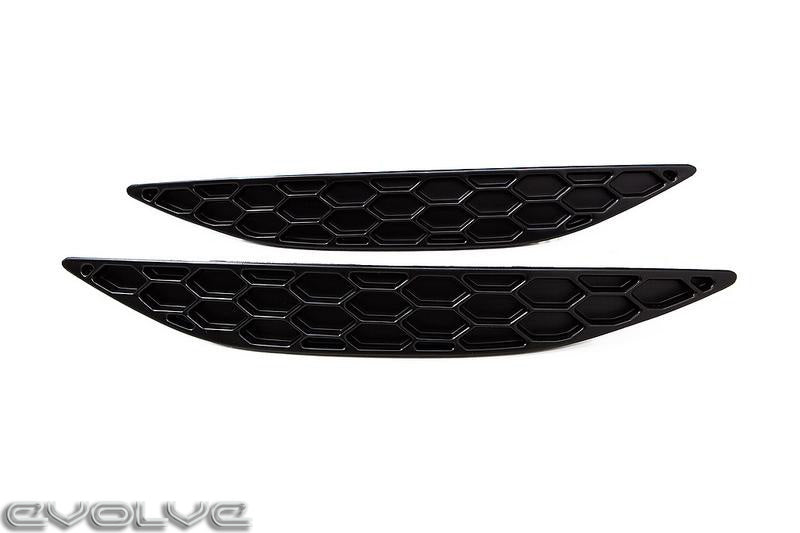 Acexxon Honeycomb Rear Reflector Inserts - VW Golf MK7 R - Evolve Automotive